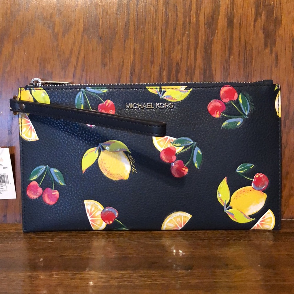 NWT-Michael Kors-Jet Set Travel-Large Sequined Fruit🍒Print🍋Wristlet-Navy-$298